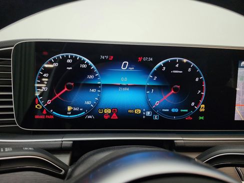 Used 2022 Mercedes-Benz GLS 450 4MATIC image 12