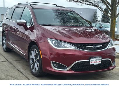 Used 2017 Chrysler Pacifica Limited