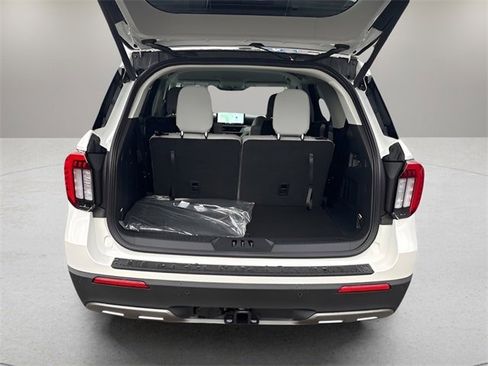 New 2026 Ford Explorer Active w/ Active Comfort Package image 22