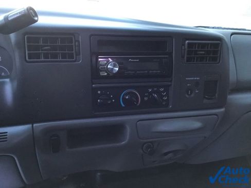 Used 2004 Ford F350 XLT image 39