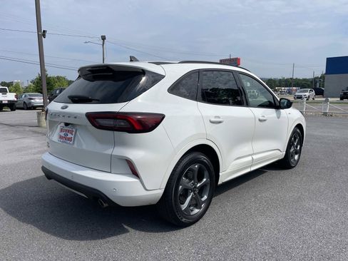 Used 2023 Ford Escape ST-Line w/ Tech Pack #1 FWD image 4