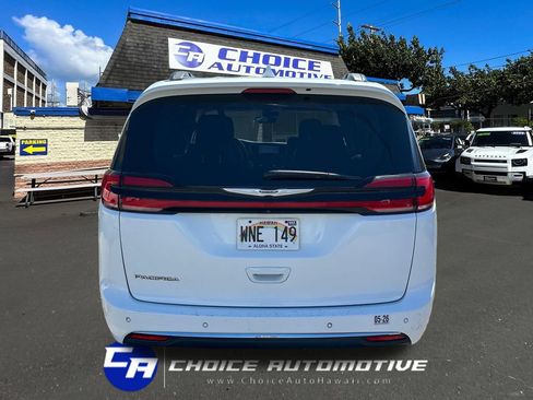 Used 2022 Chrysler Pacifica Touring-L FWD image 7