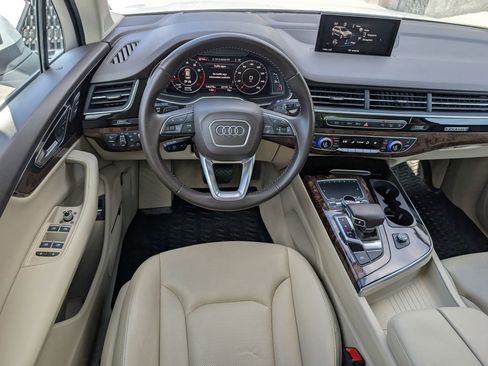 Used 2018 Audi Q7 3.0T Prestige w/ Prestige Package image 4