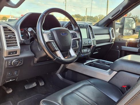 Used 2017 Ford F350 Platinum w/ Platinum Ultimate Package image 22