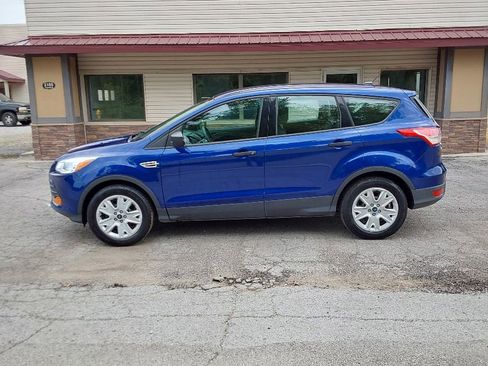 Used 2016 Ford Escape S FWD image 1