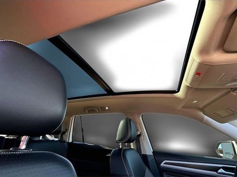 Used 2022 Volkswagen Atlas SE image 17