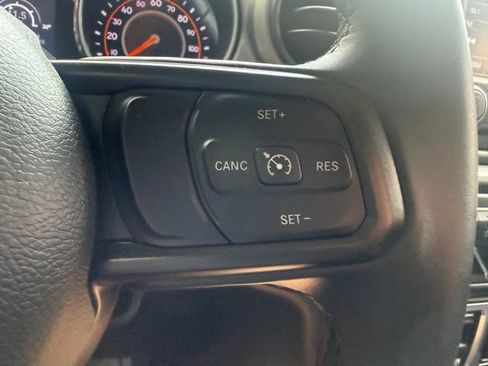 Used 2020 Jeep Wrangler Sport AWD/4WD image 16