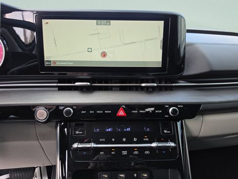 Used 2022 Kia Carnival SX FWD image 25