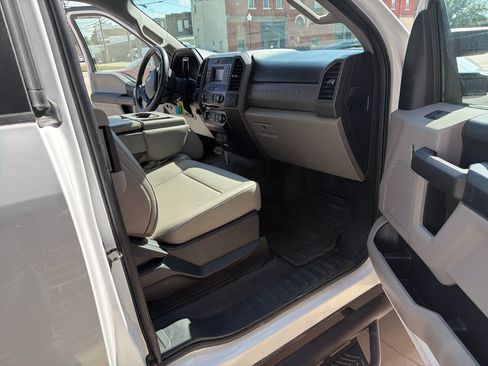 Used 2018 Ford F250 XL AWD/4WD image 17