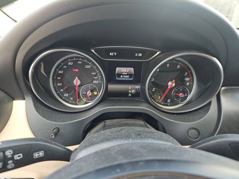 Used 2020 Mercedes-Benz GLA 250 w/ Convenience Package image 16