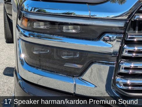 Used 2025 RAM 3500 Laramie image 10