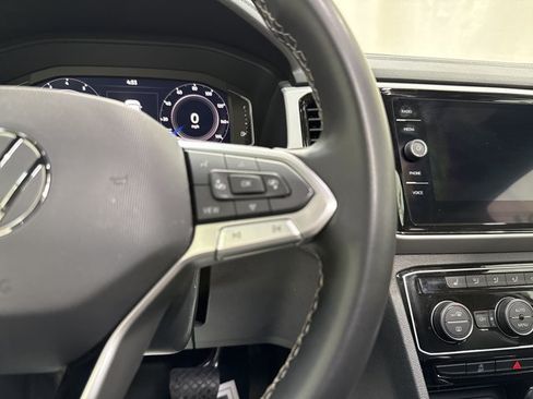 Used 2022 Volkswagen Atlas Cross Sport SE AWD/4WD image 18