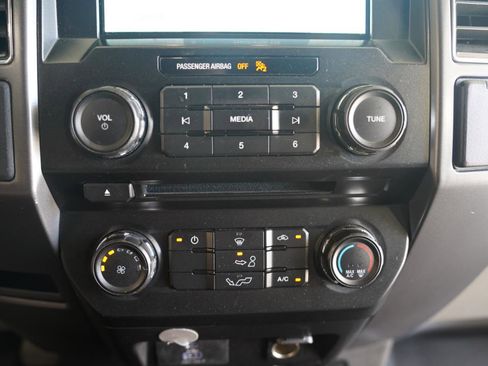 Used 2017 Ford F150 XLT RWD image 20