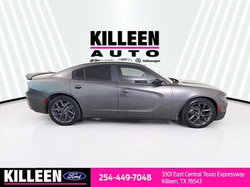Used 2023 Dodge Charger SXT w/ Blacktop Package RWD image 9