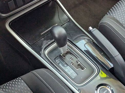 Used 2018 Mitsubishi Outlander ES AWD/4WD image 28