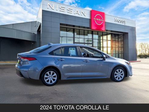 Used 2024 Toyota Corolla LE image 6