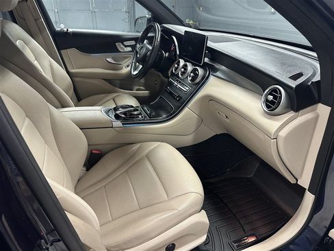 Used 2018 Mercedes-Benz GLC 300 4MATIC image 11