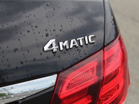 Used 2016 Mercedes-Benz E 350 4MATIC Sedan image 40