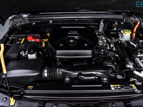 Used 2023 Jeep Wrangler Unlimited w/ Convenience Group image 11