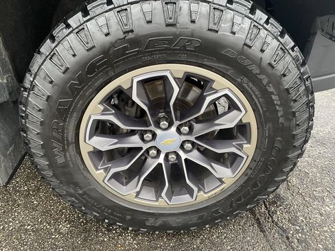 Used 2020 Chevrolet Colorado ZR2 image 27