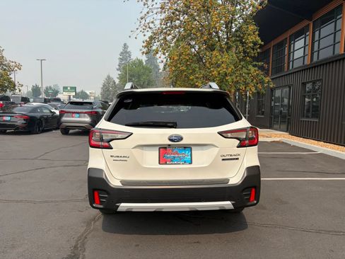 Used 2020 Subaru Outback Touring XT AWD/4WD image 4