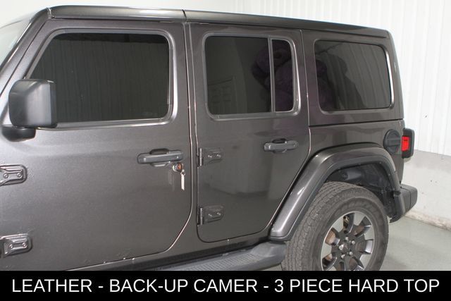 Used 2018 Jeep Wrangler Unlimited Sahara AWD/4WD image 7