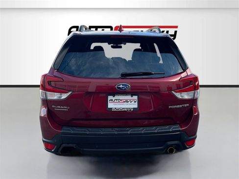 Used 2021 Subaru Forester Limited image 6