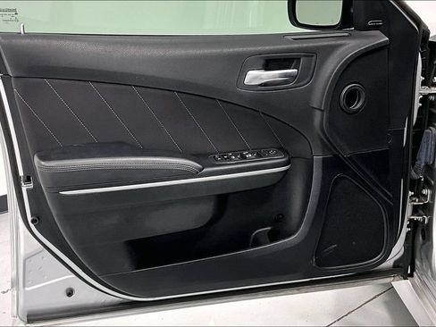 Used 2023 Dodge Charger R/T w/ Harman/Kardon Audio Group RWD image 17