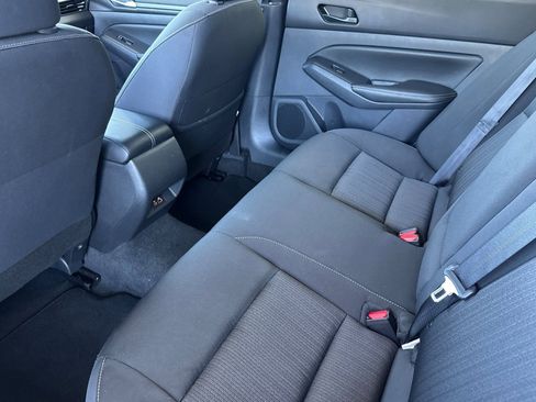 Used 2025 Nissan Altima 2.5 SV image 25