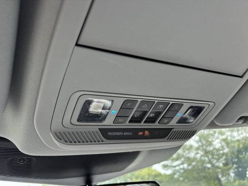 Used 2021 Ford Explorer XLT w/ Equipment Group 202A RWD image 46