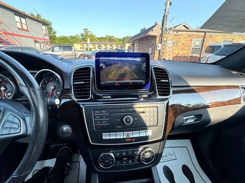 Used 2017 Mercedes-Benz GLE 350 image 24