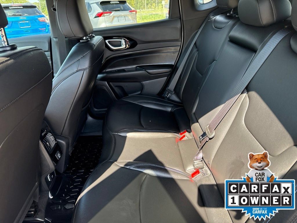 Certified 2026 Jeep Compass Limited AWD/4WD image 10