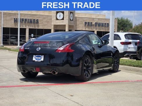 Used 2018 Nissan 370Z Coupe w/ Z34 Heritage Edition - Black RWD image 8
