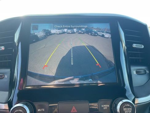 Used 2022 RAM 1500 Big Horn image 6