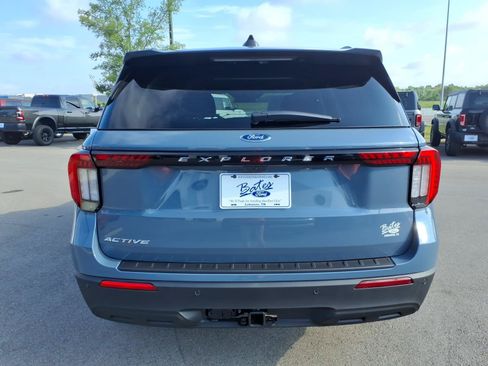 Used 2026 Ford Explorer Active RWD image 4