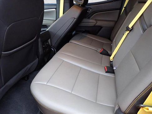 Used 2023 Chevrolet Colorado ZR2 w/ ZR2 Convenience Package III image 8