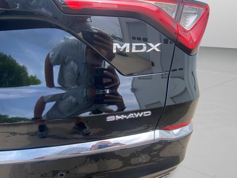 Used 2024 Acura MDX SH-AWD w/ Technology Package image 34