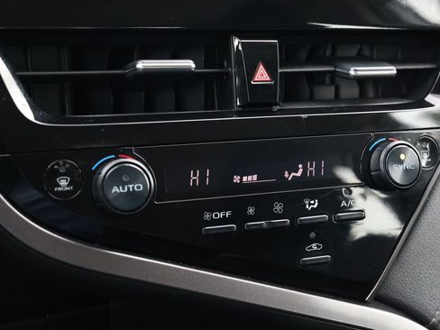 Used 2024 Toyota Camry LE FWD image 19
