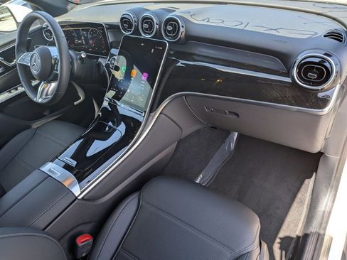 Used 2026 Mercedes-Benz GLC 300 4MATIC image 21