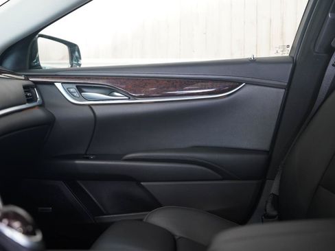 Used 2013 Cadillac XTS Luxury w/ Driver Awareness Package FWD image 31