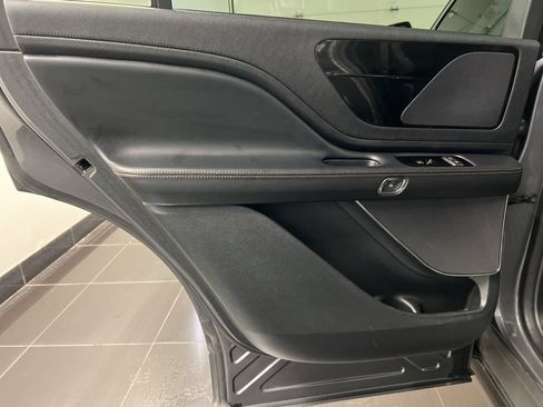 Certified 2023 Lincoln Aviator AWD w/ Premium Package image 36