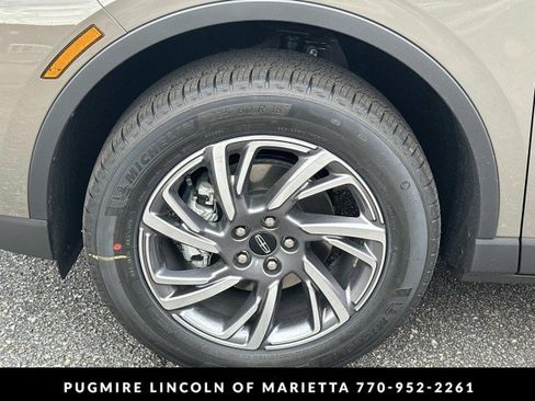 New 2026 Lincoln Corsair Premiere image 11