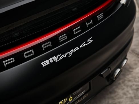 Used 2021 Porsche 911 Targa 4S AWD/4WD image 11