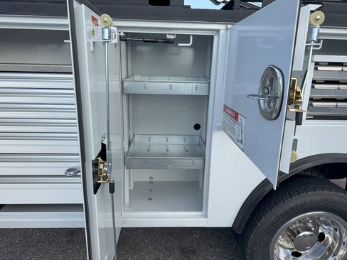 New 2026 Ford F550 4x4 SuperCab Super Duty image 24