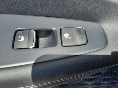 Used 2020 Hyundai Santa Fe Limited FWD image 15