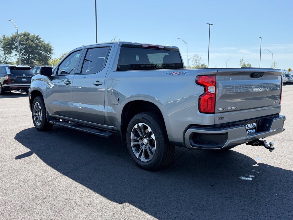 Used 2023 Chevrolet Silverado 1500 RST AWD/4WD image 7