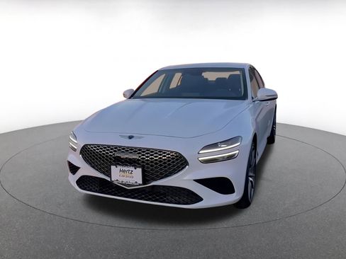 Used 2025 Genesis G70 2.5T image 7
