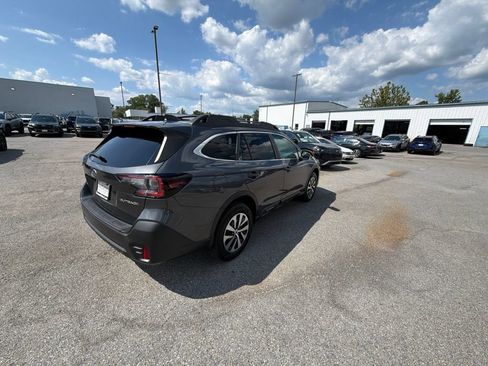 Used 2020 Subaru Outback Premium AWD/4WD image 4