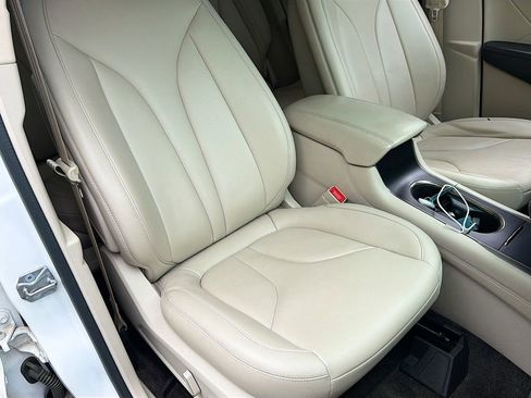 Used 2017 Lincoln MKC Premiere FWD image 23