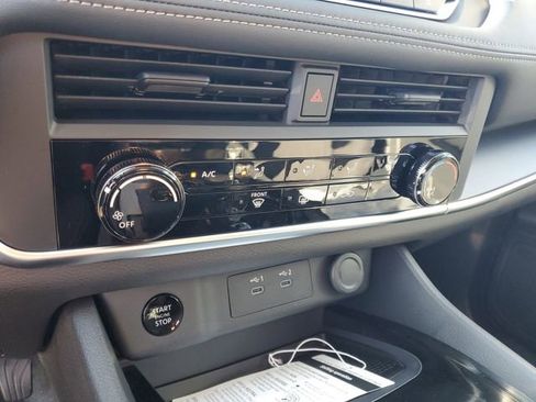 New 2026 Nissan Rogue S image 17